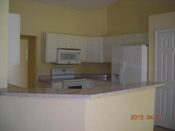 3rd image of 1028 SE Bywood Ave