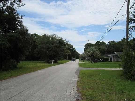 5th image of 9676 W Plantation Ln