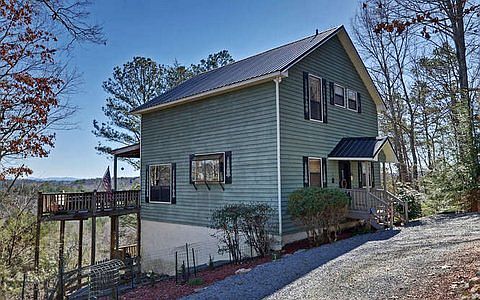 2nd image of 3335 Newport Dr