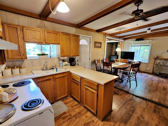 4th image of 18896 Oxbow Dr