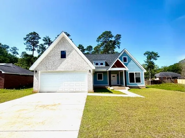 2313 Broadmoor Dr, Gautier, MS 39553