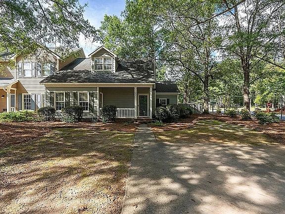 2nd image of 204 Woodburn Club Ln