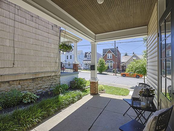 3rd image of 433 Ward Ave