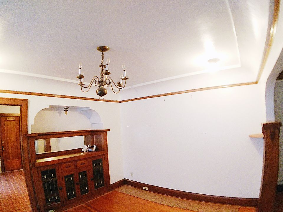 1st image of 1255 S 52nd St