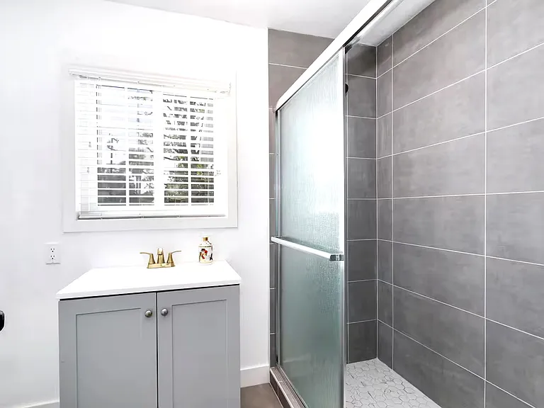 559 E Juanita Ave #A — Photo 23