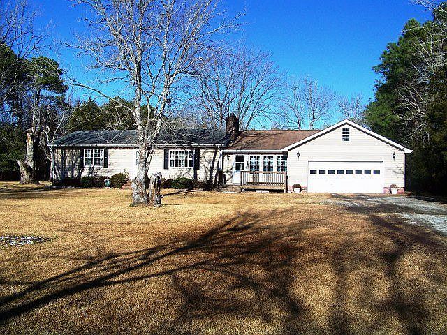 2nd image of 153 White Oak Dr