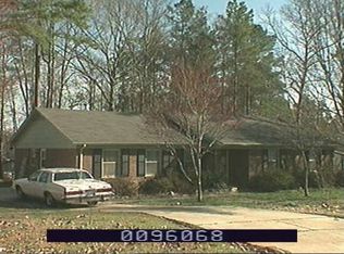 1703 Tarbert Dr, Cary, NC 27511