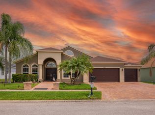 10327 Meadow Crossing Dr, Tampa, FL 33647