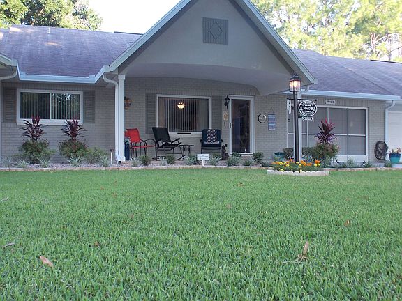 NICE GREEN YARD