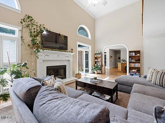 5th image of 103 Howard Oaks Dr