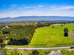 Hamburg Rd, Edinburg, VA 22824