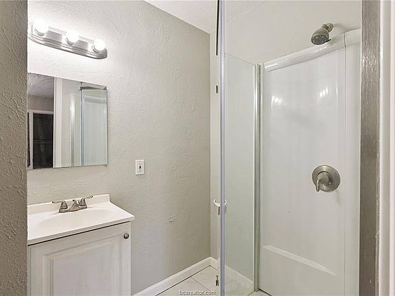 5th image of 1212 Holik Dr APT C
