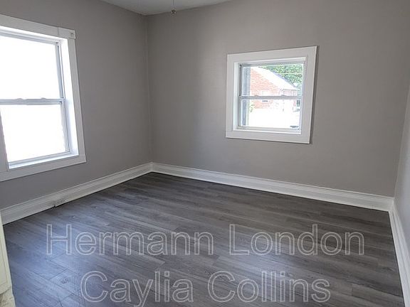 5th image of 417 Shirley Ave