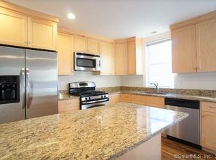 44 Stuart Ave APT B4, Norwalk, CT 06850