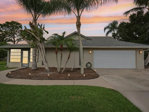 1198 SE Menores Avenue, Port St Lucie, FL 34952