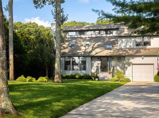58 Crystal Beach Blvd, Moriches, NY 11955