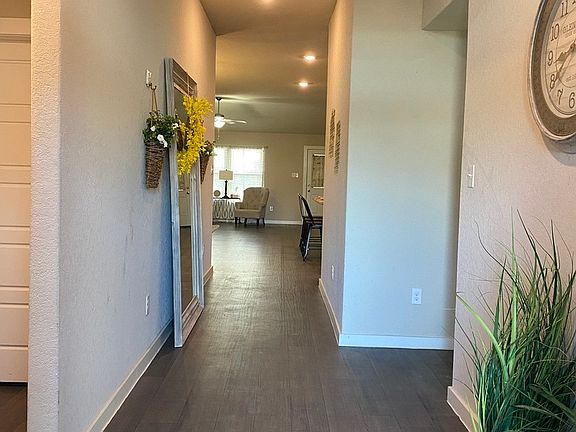 3rd image of 5402 Pearl Valley