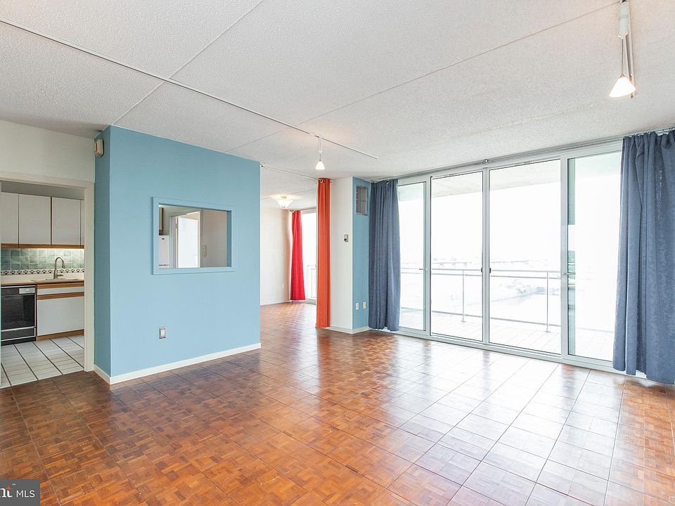 1st image of 2301 Cherry St APT 11C