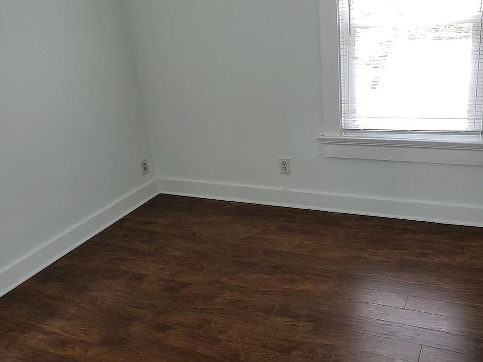 1st image of 2417 Blanchard Ave #3