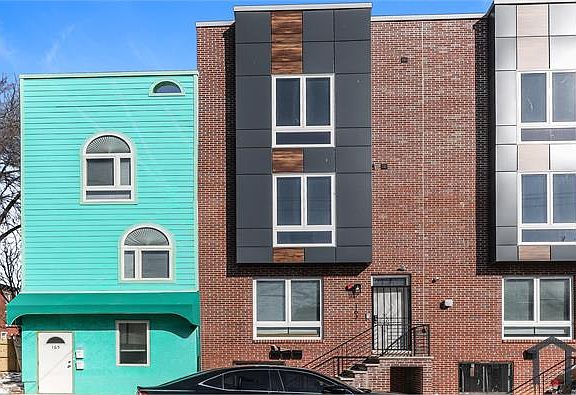 2nd image of 163 W Cumberland St #1