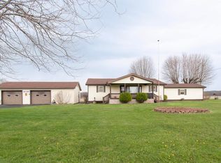 2252 W Drake Rd, Kendallville, IN 46755