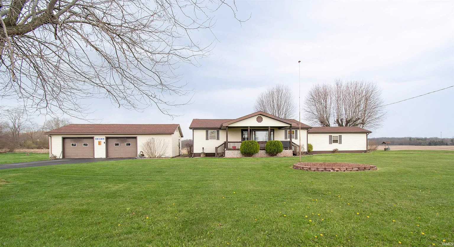 2252 W Drake Rd photo 1