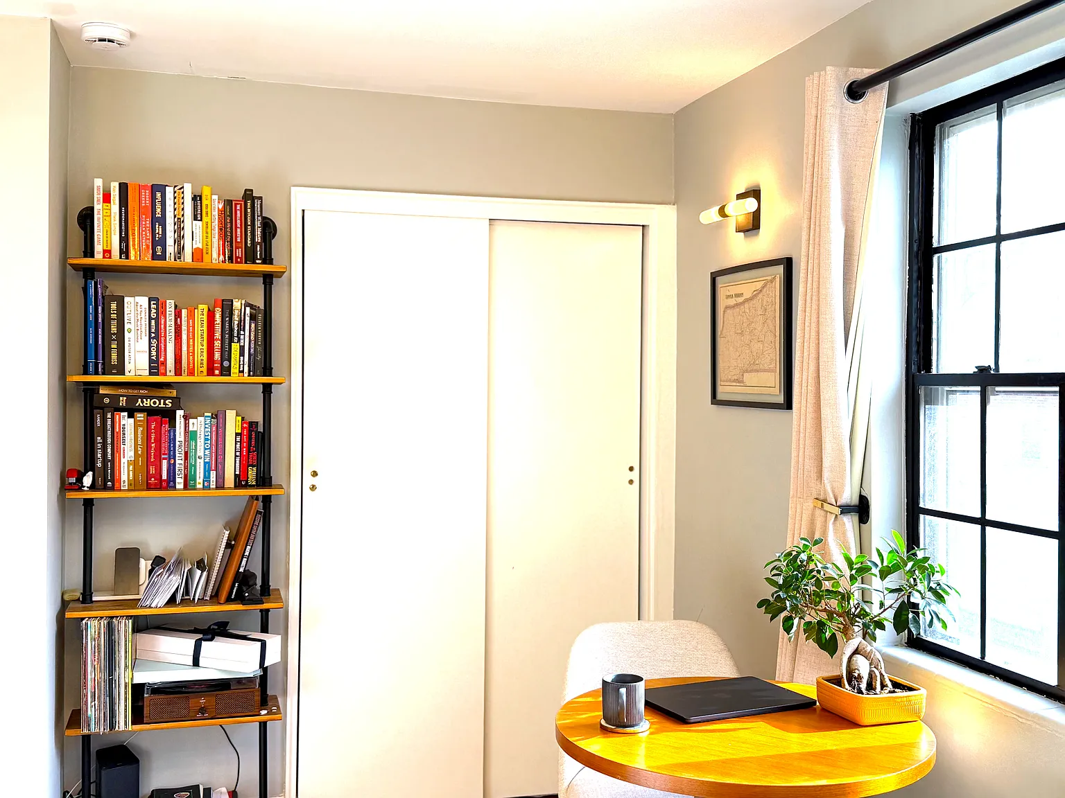 1 bed, 574 sqft, $1,799 — Photo 3