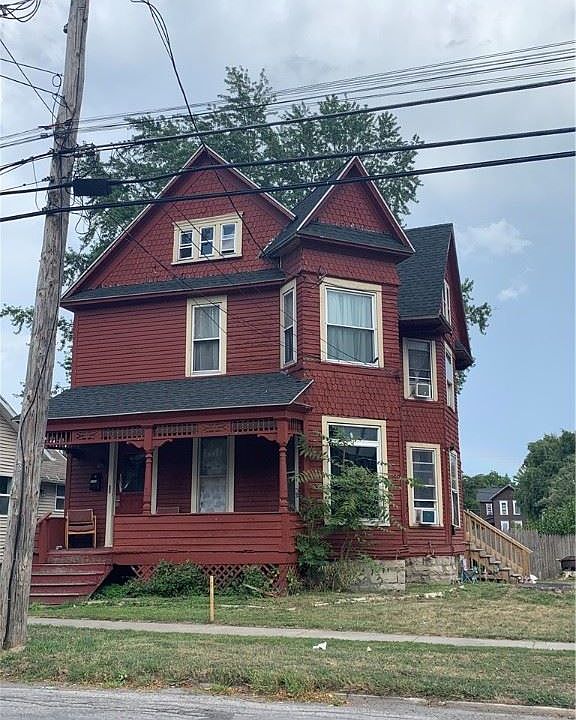 1st image of 13 Harvester Ave