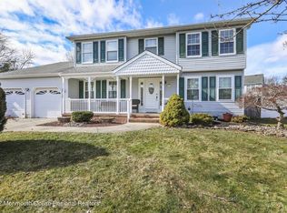 27 Melissa Ln, Howell, NJ 07731