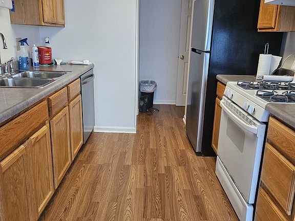 3rd image of 1523 Sacramento Dr