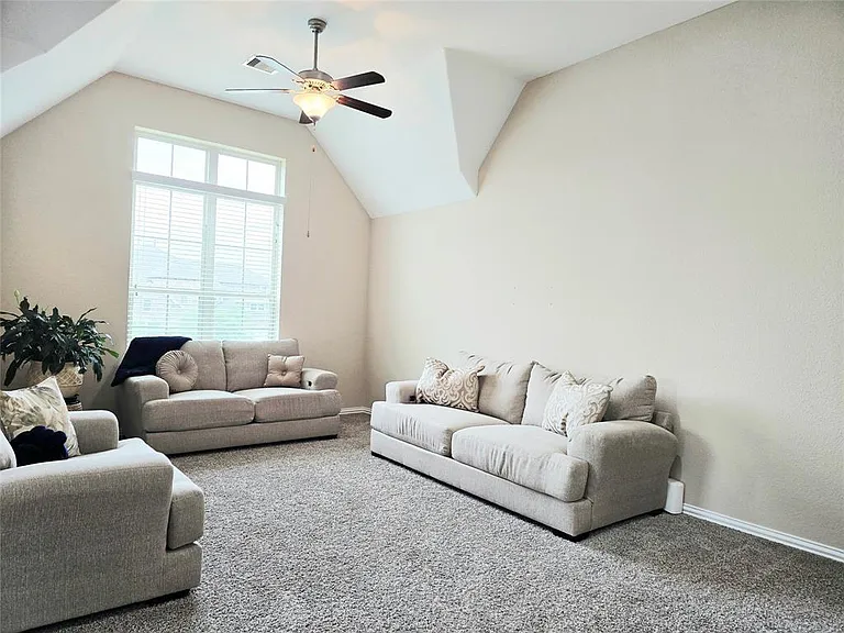 21914 Avalon Queen Dr — Photo 30
