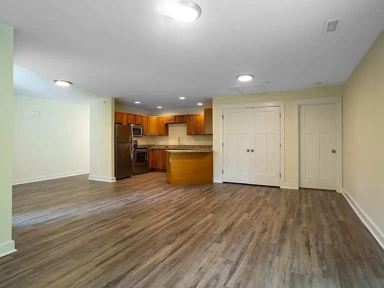 Highfield Commons — Photo 14