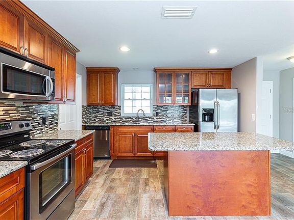 5th image of 3214 Lowndes Dr #1