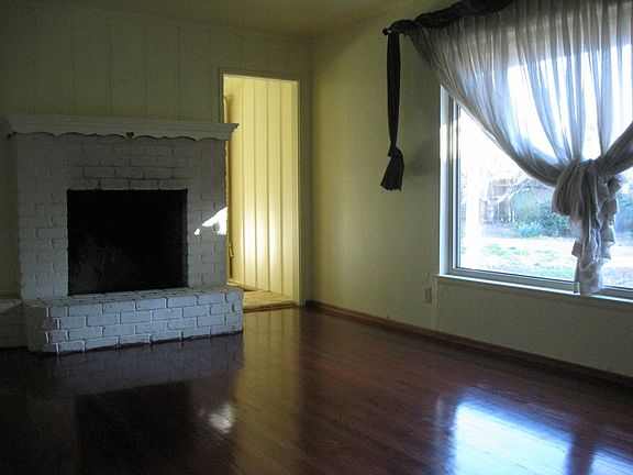 2nd image of 7412 Heidi Ct