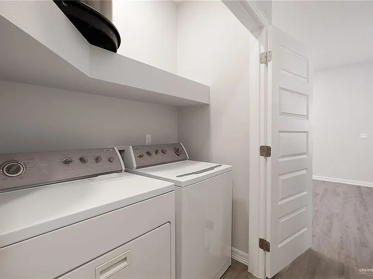 4504 Larkspur Ave #2 — Photo 11