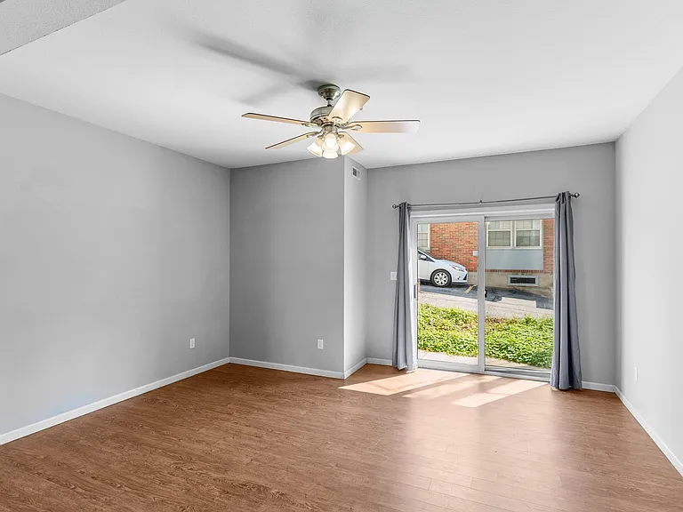 1616 Anthony St #101 — Photo 10