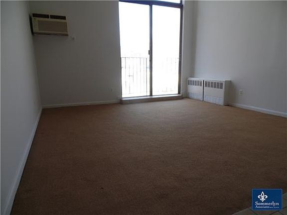 5th image of 33 Gold St APT 205