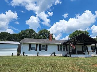 104 Sunflower Ln, Easley, SC 29640