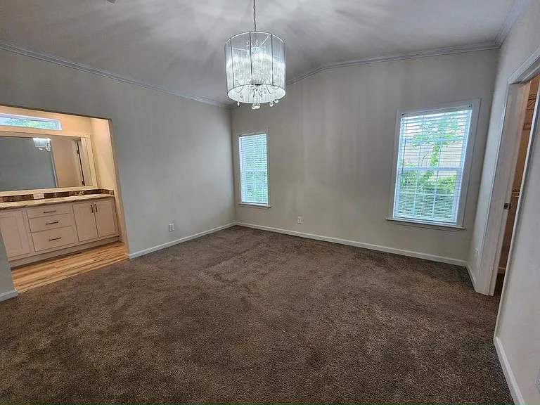 215 Caviller Ct #215 — Photo 14