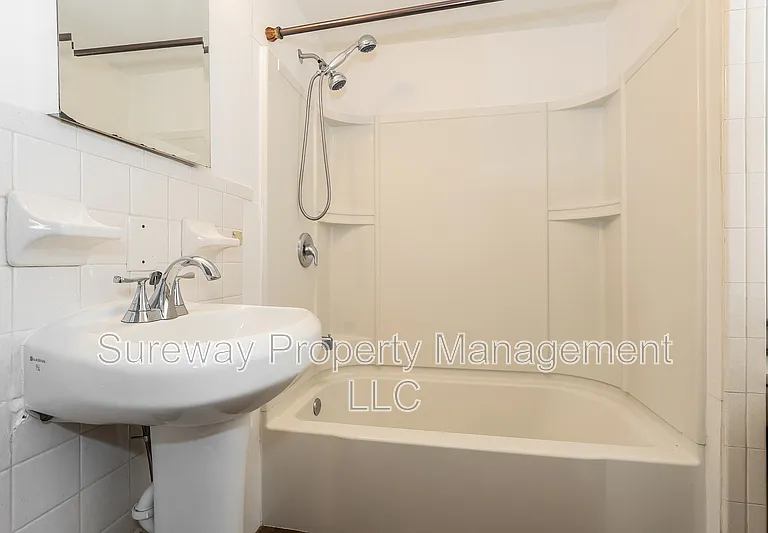 212 E Broad St #2 — Photo 13