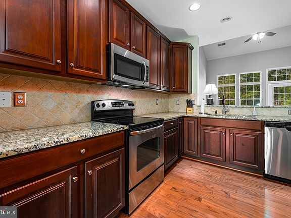 5th image of 19080 Timbercreek Dr