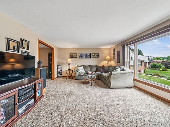 2nd image of 122 Edenboro Dr