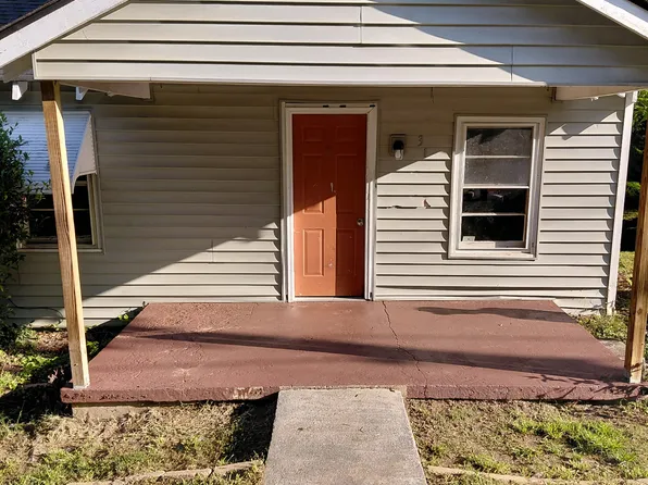 310 Walker Dr, Monroe, GA 30655