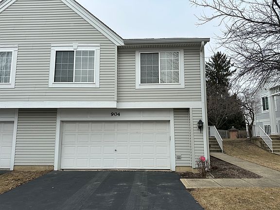 3rd image of 904 Mayfair Ct