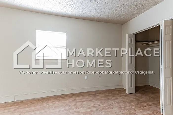 404 E Texas Dr — Photo 15