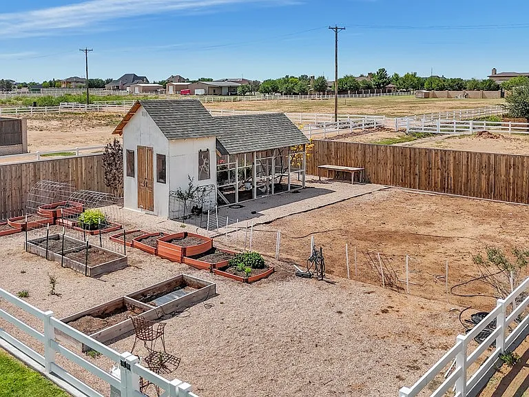 6500 Montero Ln — Photo 39