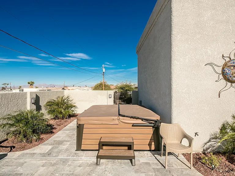 3570 Stanford Dr — Photo 33