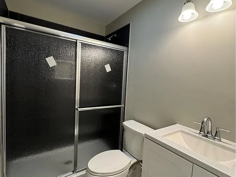 312 N 6th St #3A — Photo 13