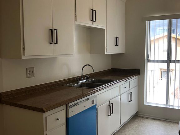 4th image of 721 N Isabel St APT 12A
