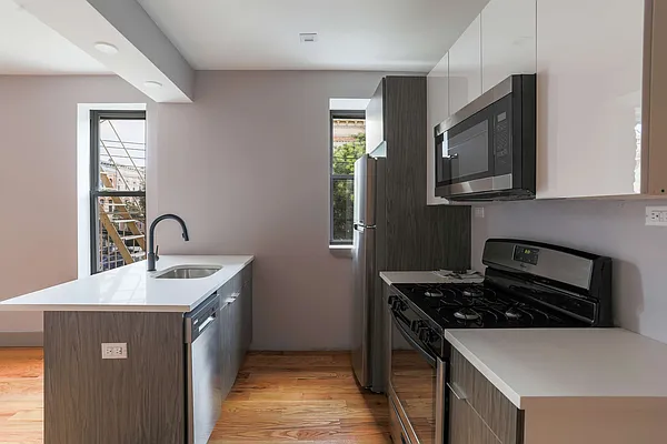 Rented by Brooklyn Group | media 27
